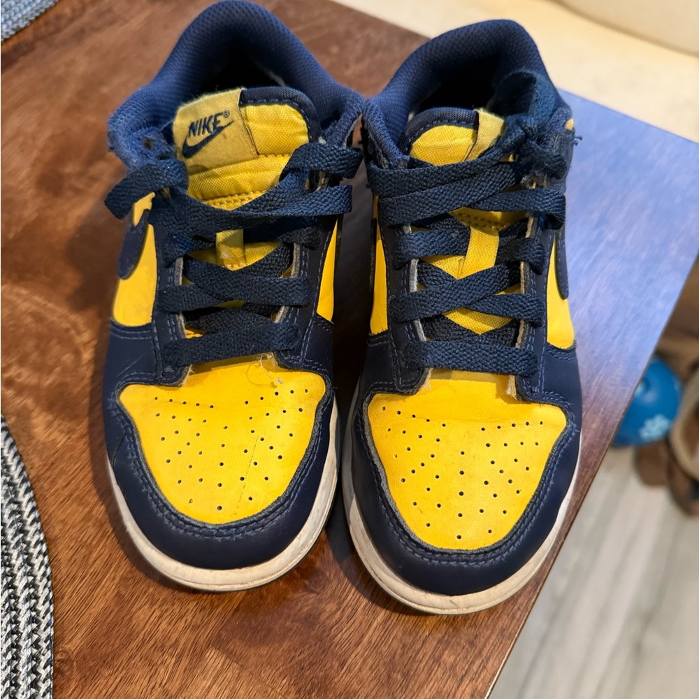 Nike Kids Navy and Yellow Sneakers